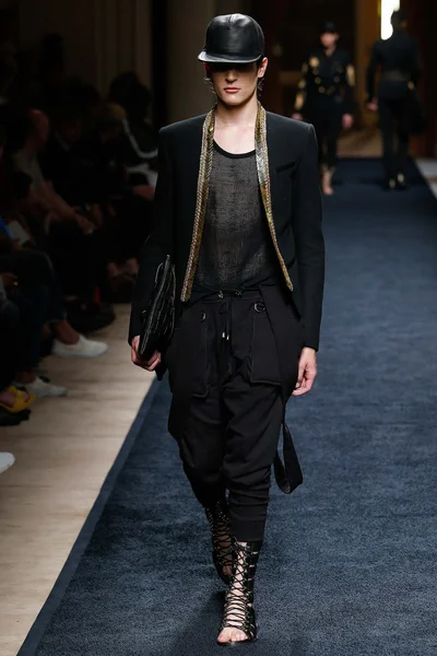 Look 47